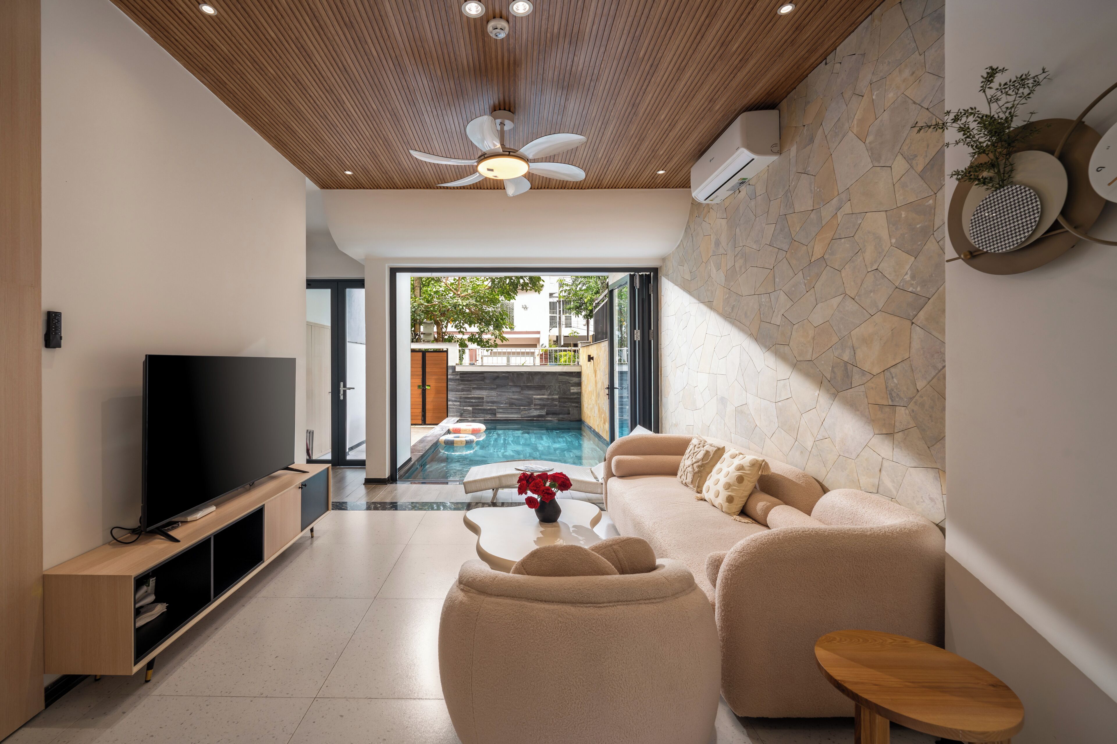 スマートテレビ、書庫