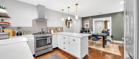 Microwave, oven, stovetop, dishwasher