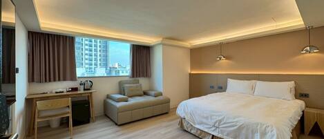 Desk, laptop workspace, free WiFi, bed sheets