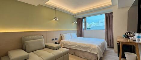 Superior Room, 1 Double Bed with Sofa bed | Desk, laptop workspace, free WiFi, bed sheets