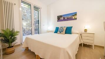 Bügeleisen/Bügelbrett, kostenloses WLAN, Bettwäsche