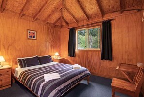 مكواة/لوح كي وملاءات أسرّة