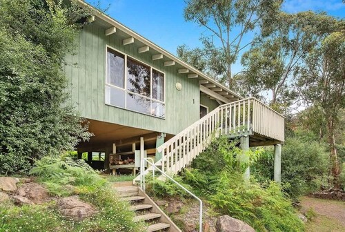 Canobolas Mountain Two-Bedroom Cabin 1