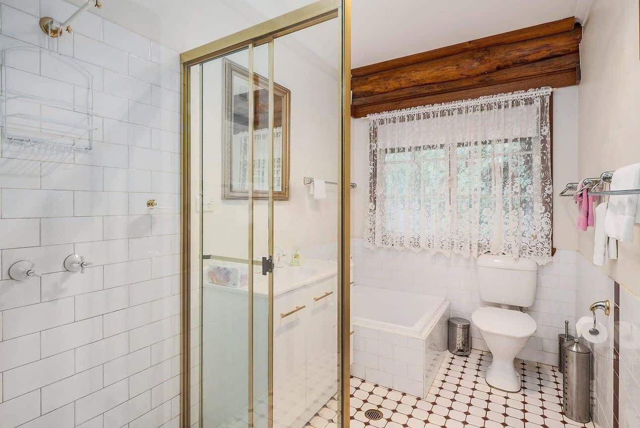 Shower, hair dryer, towels, shampoo
