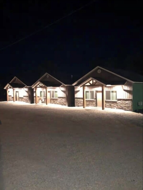 Exterior - Cabin on Salmon River/Sleeps 6/2 Bed/2Bath (Salmon)