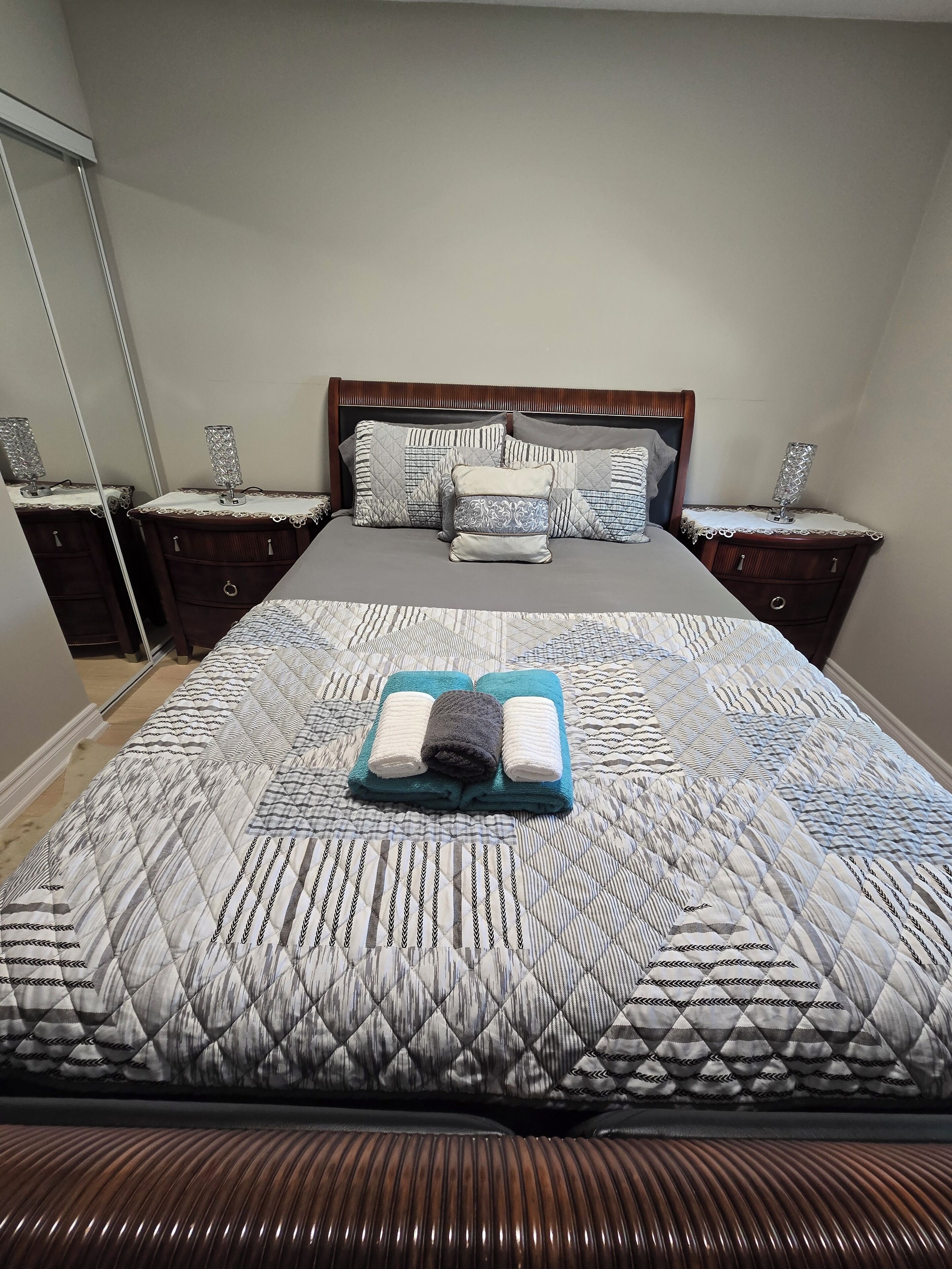 Bügeleisen/Bügelbrett, WLAN, Bettwäsche