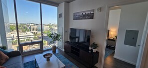 Smart TV, monitor de computadora y impresora