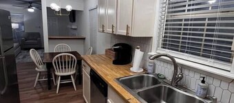 The Cozy Getaway Near Zoo/Expo