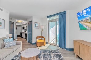 TV - 16th Fl 1BR Renovated Ocean+Sunset View Balconies! (Myrtle Beach)