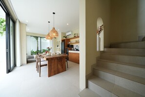 Villa, Terrasse | Wohnbereich