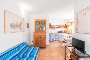 Fernseher, Kamin