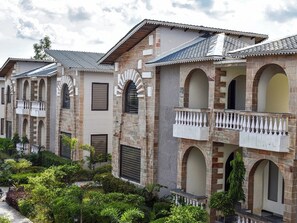 Exterior - Amaris Greens Resort (Ramnagar)