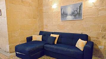 Apartment, 2 Bedrooms, Kitchen | Living area