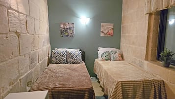 Apartment, 2 Bedrooms, Kitchen | Blackout curtains, iron/ironing board, free WiFi