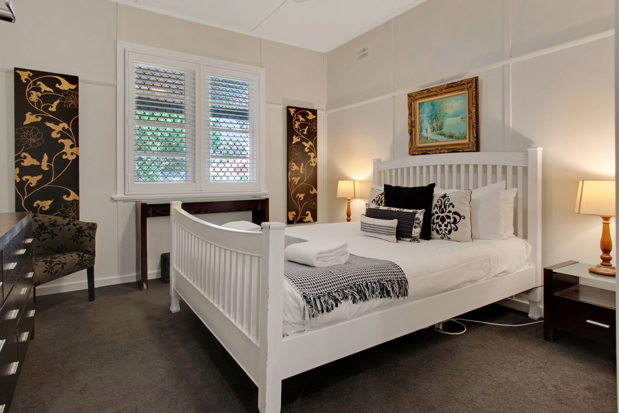 Desk, iron/ironing board, travel cot, WiFi