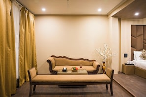 Living area - Jade River Resort By Defoy (Pahalgam)