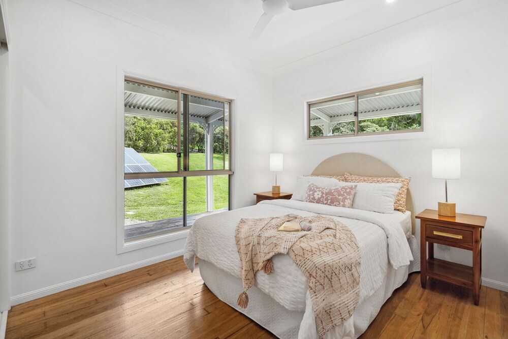 Curated visual reference: Montville Retreat Off Grid Luxury 4 Bedroom House Photo Inspiration