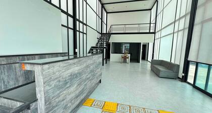 Collection O Mahidol Road