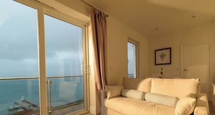 No.4 Ocean Heights by Interhome