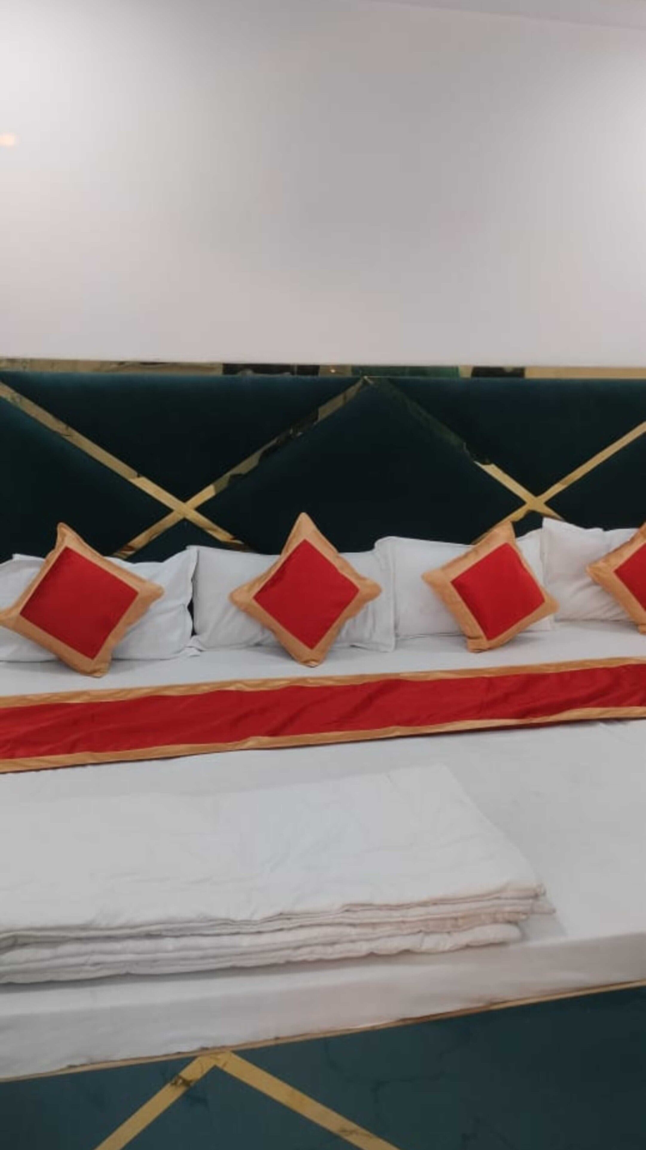 Wi-Fi de cortesia, roupa de cama