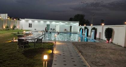 Anandam Hotel