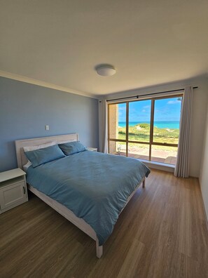 Iron/ironing board, internet, bed sheets - Oceanfront retreat with breathtaking views steps from the shore. (Ledge Point)