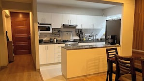 Shared Dormitory, 1 Bedroom, Accessible | Interior - Room-room With 2 Beds - Shared Apartment (Lima)