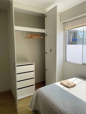 Shared Dormitory, 1 Bedroom, Accessible | 1 bedroom - Room-room With 2 Beds - Shared Apartment (Lima)