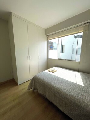 Shared Dormitory, 1 Bedroom, Accessible | 1 bedroom - Room-room With 2 Beds - Shared Apartment (Lima)
