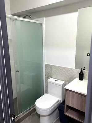 Apartment, 2 Bedrooms, Accessible | Bathroom - Modern Apartment for 9 San Isidro (Lima)