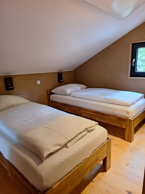 Room - Holiday Home 'Deluxe' – Cozy Retreat for up to 8 Guests in Thiendorf (Thiendorf)