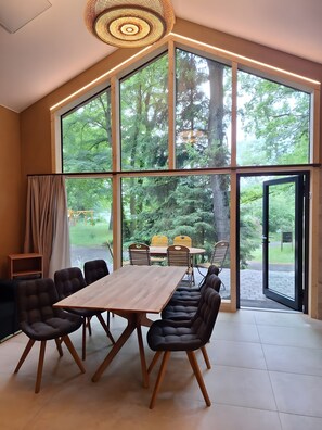 Dining - Holiday Home 'Deluxe' – Cozy Retreat for up to 8 Guests in Thiendorf (Thiendorf)