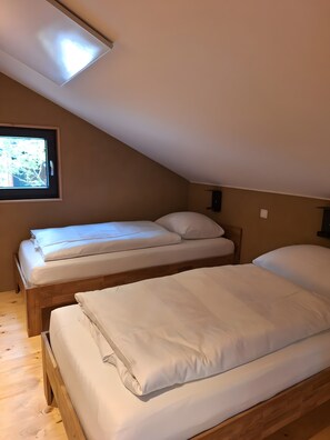 Room - Holiday Home 'Deluxe' – Cozy Retreat for up to 8 Guests in Thiendorf (Thiendorf)