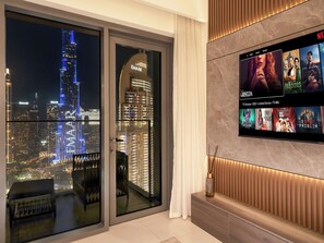 Flat-screen TV - ABI Holidays Burj Royale Fountain Views (Dubai)
