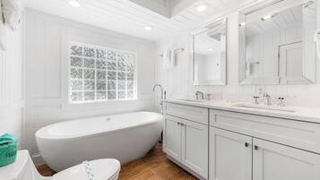 House (A Charming Beach Cottage) | Bathroom