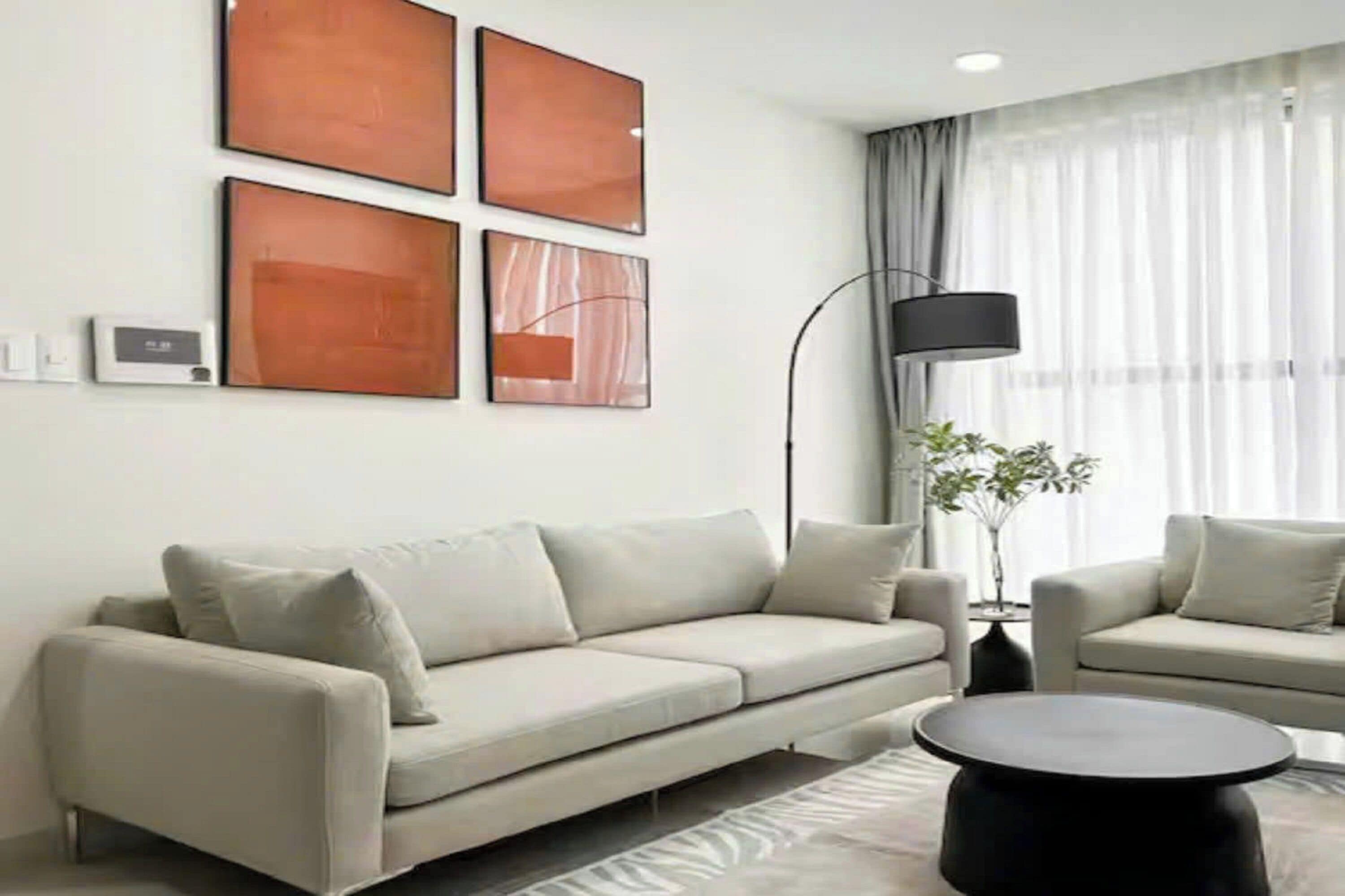 Grand Room, 1 Bedroom, Club Lounge Access, City View | Egyptian cotton sheets, premium bedding, down comforters