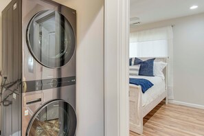 Silitysrauta/-lauta, internet, vuodevaatteet