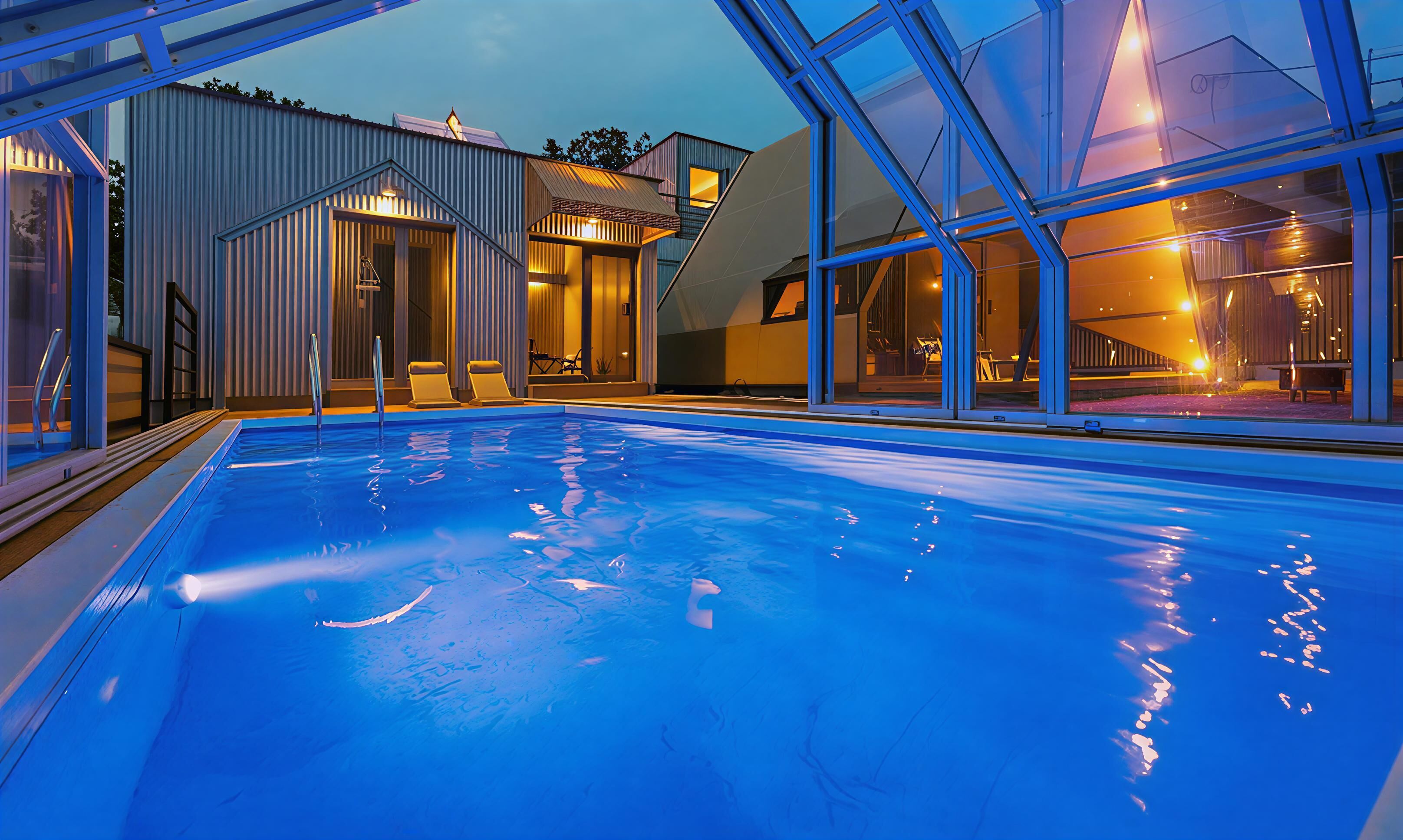 Dúplex Deluxe, alberca privada, junto a la alberca | Alberca privada