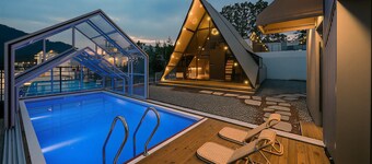 Spain Village Poolamping