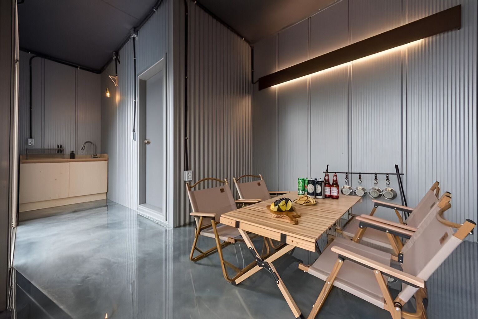 Dúplex Deluxe, alberca privada, junto a la alberca | Cocina privada | Frigobar, microondas y utensilios de cocina 