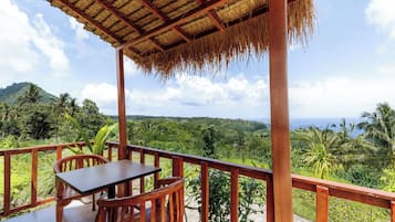Standard Room, Sea View | Living area