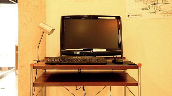 المنشأة من الداخل