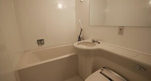 Bathroom - Nonsmoking Triple breakfast included Smile Va / Otsu Shiga (Otsu)