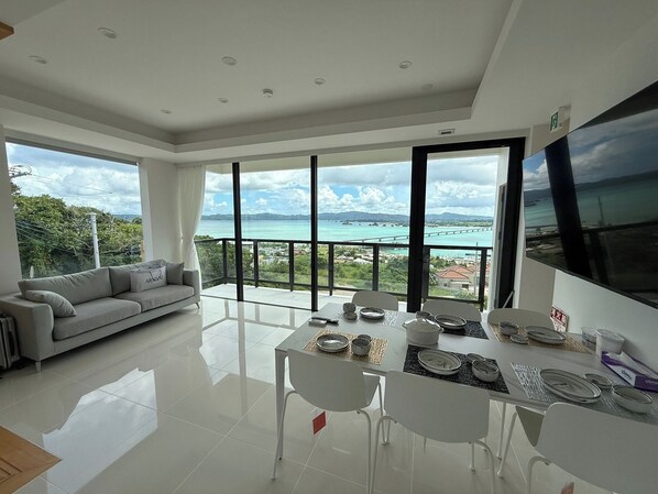 Interior - New Open Zekkei Kouri Spectacular views / Kunigami County Okinawa (Kunigami County)