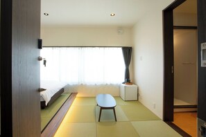1 quarto, escrivaninha, Wi-Fi de cortesia, roupa de cama