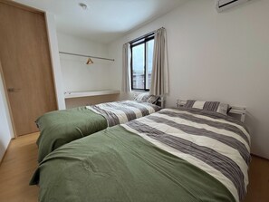 Free WiFi, bed sheets - Perfect for family and group trips Private accomm / County Market Gifu (County Market)