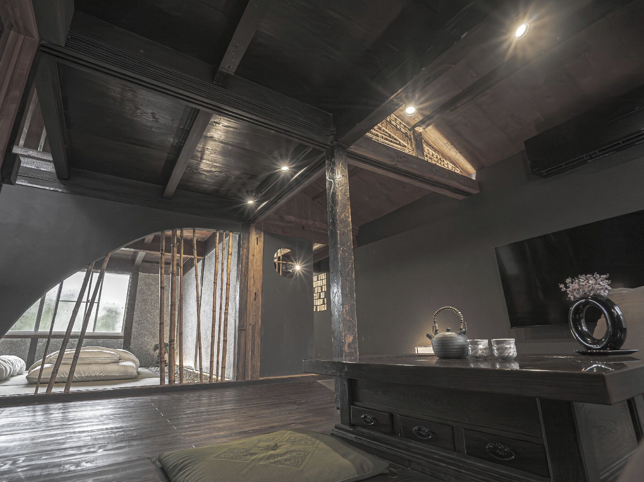 Skrivebord, gratis Wi-Fi, sengetøj