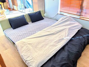 Skrivbord, gratis wi-fi och sängkläder