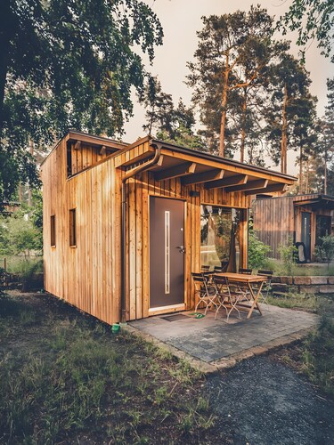 Ferienhaus mit 4 Einzelbetten, privater Terrasse und WLAN