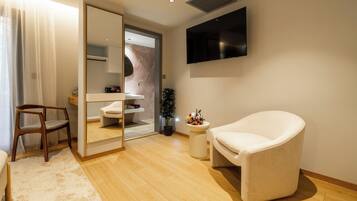 Superior Double Room, Balcony, Garden View | Blackout drapes, soundproofing, iron/ironing board, free WiFi